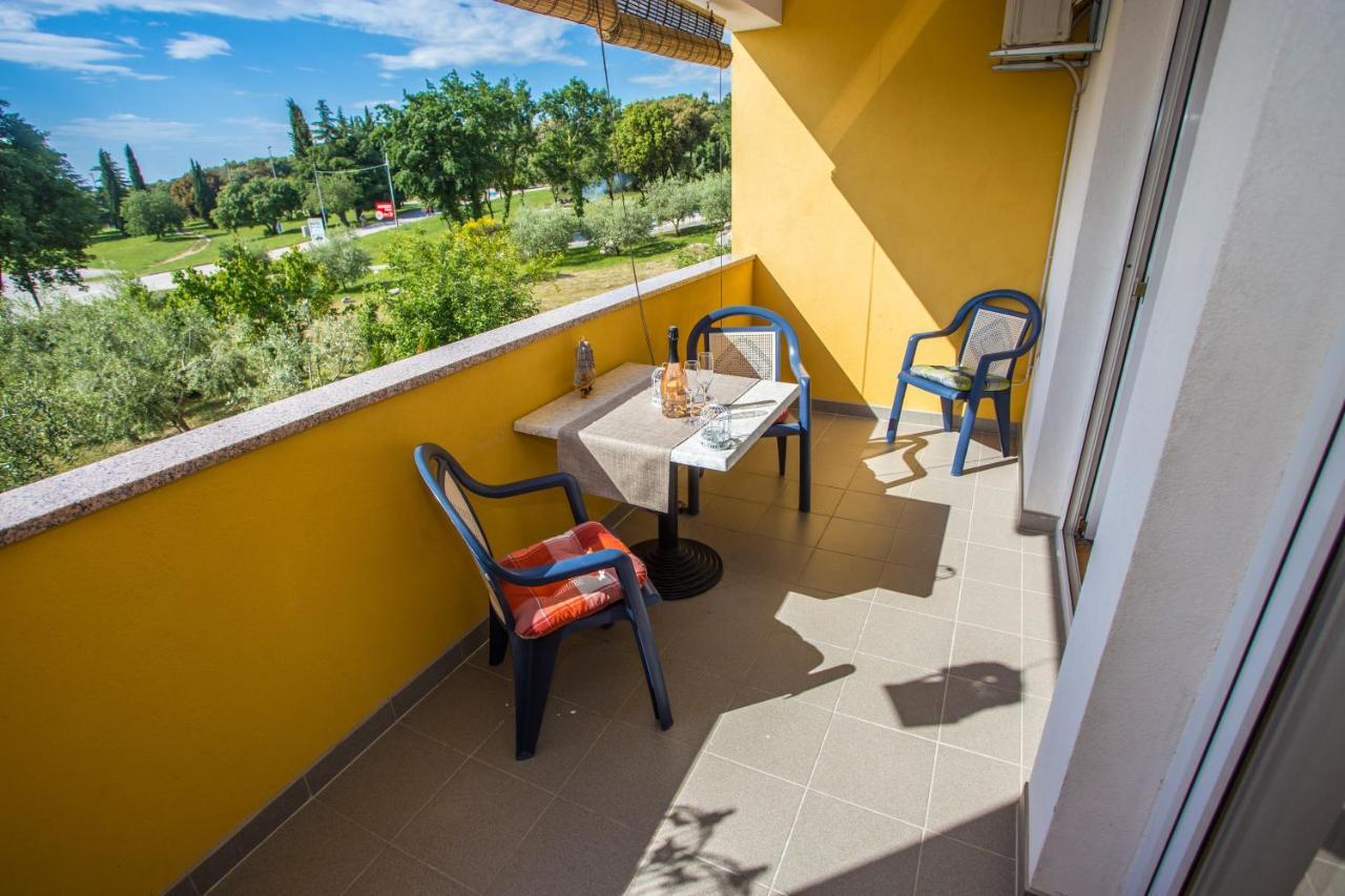 Apartman Vlado Apartment Върсар Екстериор снимка