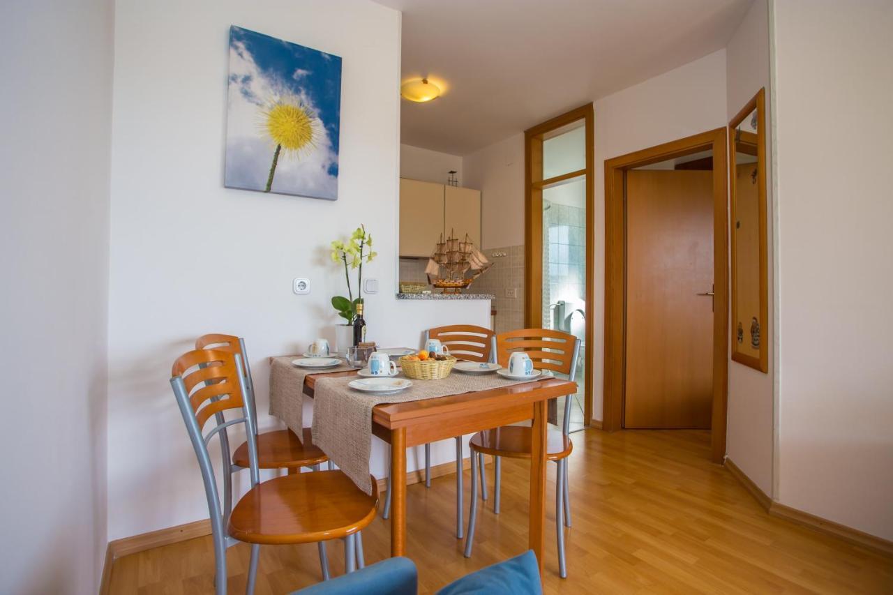 Apartman Vlado Apartment Върсар Екстериор снимка