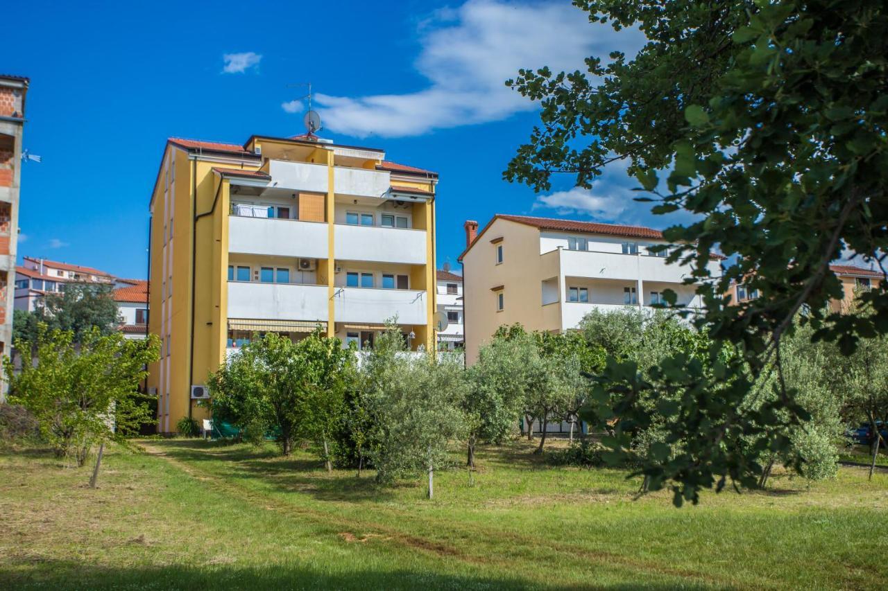 Apartman Vlado Apartment Върсар Екстериор снимка