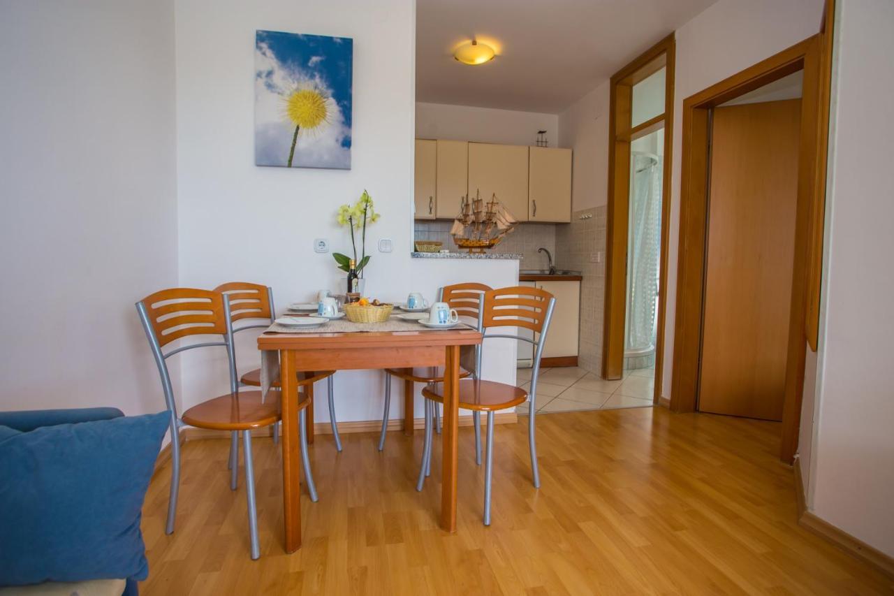 Apartman Vlado Apartment Върсар Екстериор снимка