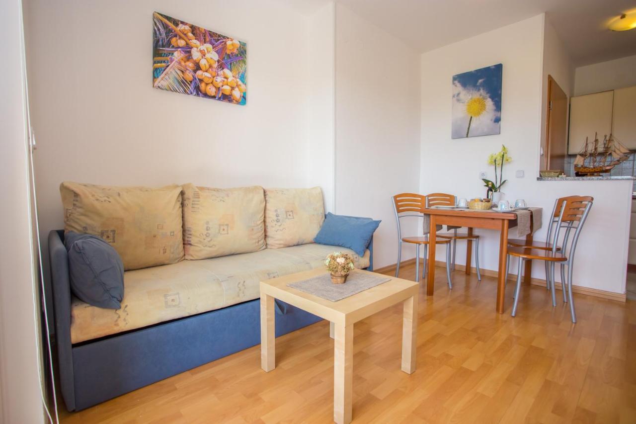 Apartman Vlado Apartment Върсар Екстериор снимка